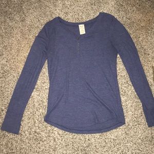 Two shirts! Waffle pattern long sleeve shirts